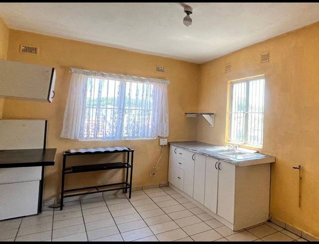 2 BEDROOM PROPERTY TO RENT IN LOTUSVILLE